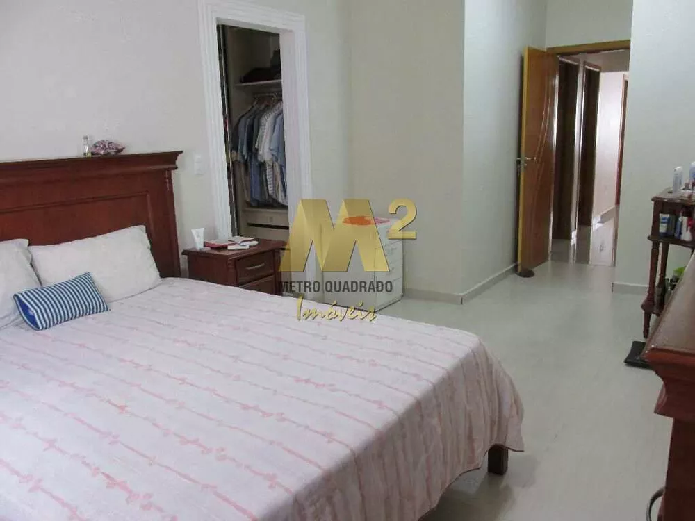 Casa, 3 quartos, 200 m² - Foto 2