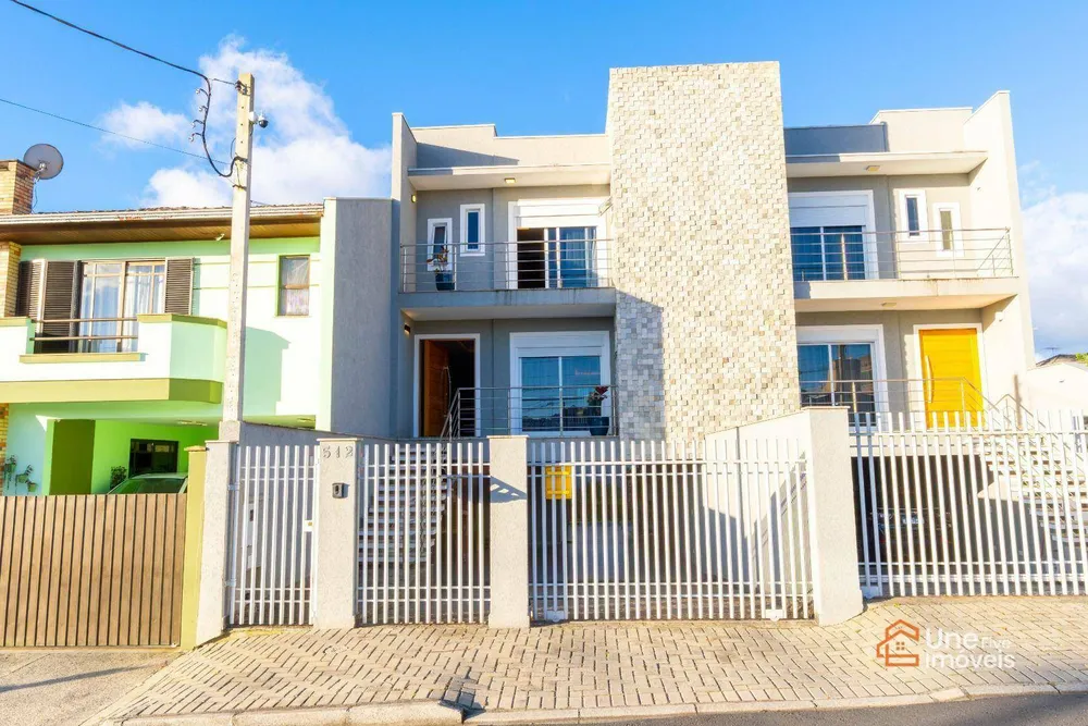 Sobrado, 3 quartos, 241 m² - Foto 1
