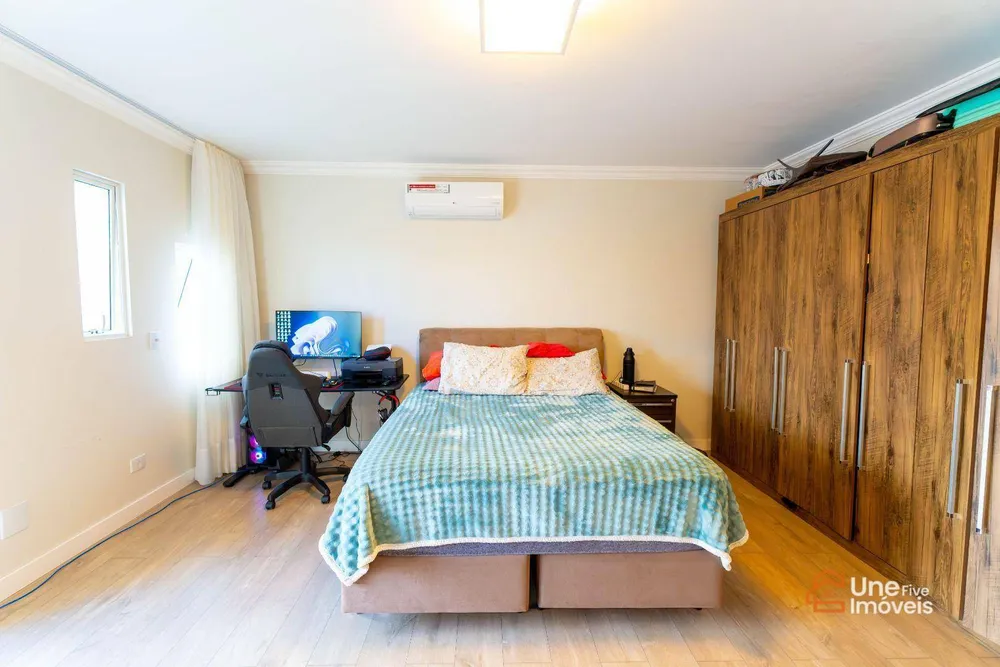 Sobrado, 3 quartos, 241 m² - Foto 9