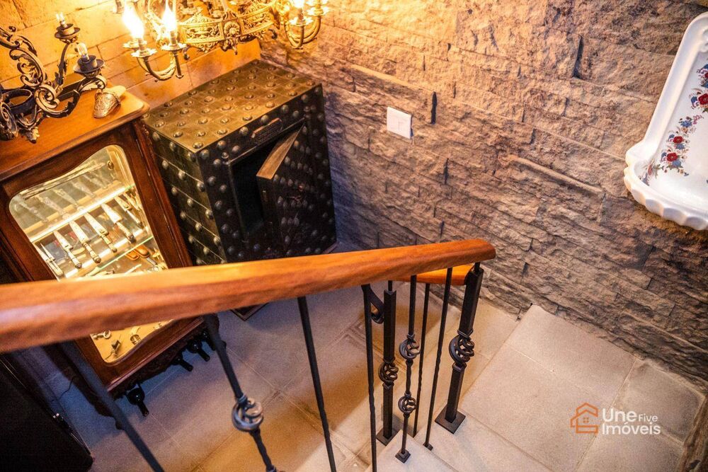 Casa à venda com 2 quartos, 244m² - Foto 18