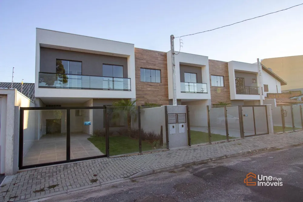 Sobrado, 4 quartos, 121 m² - Foto 2