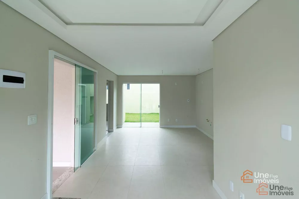 Sobrado à venda com 3 quartos, 131m² - Foto 2