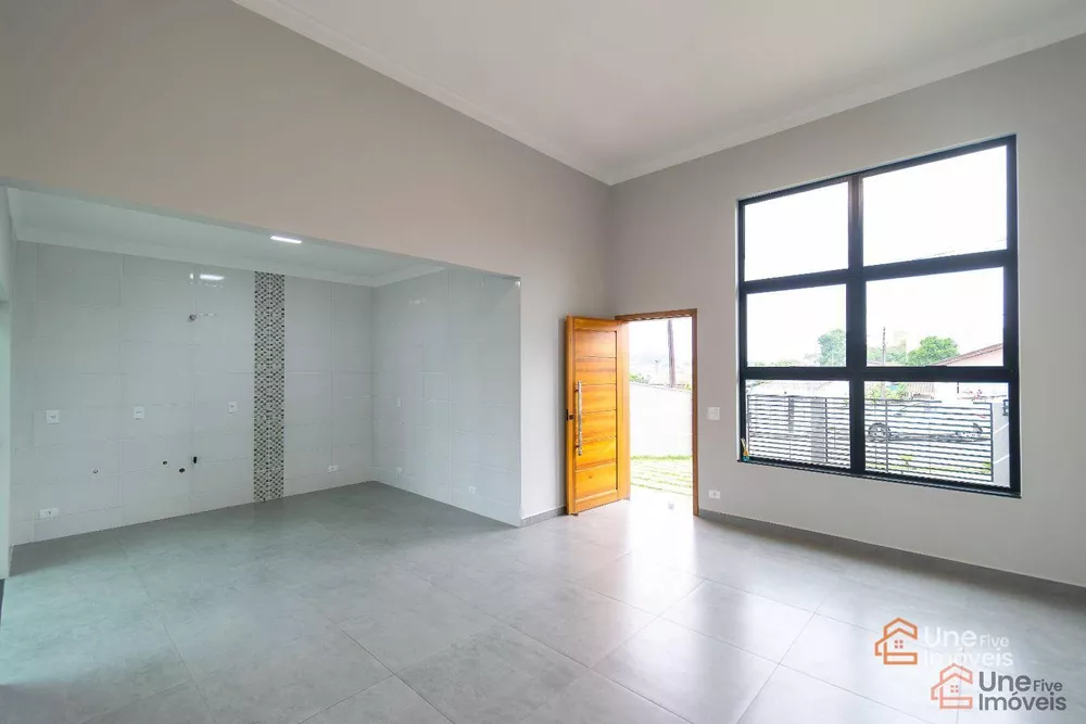 Casa à venda com 3 quartos, 93m² - Foto 4