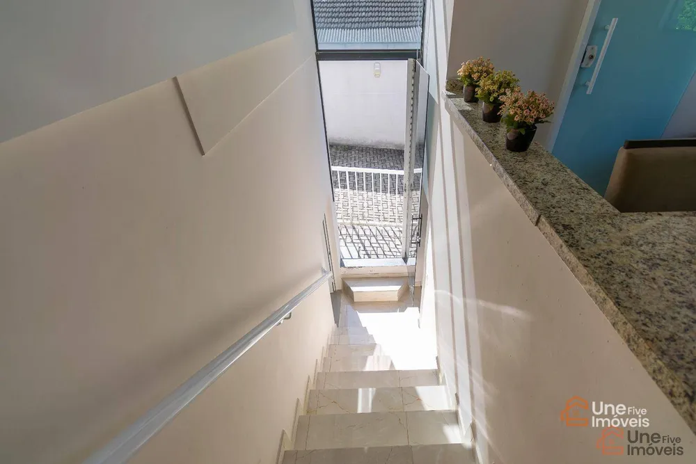Sobrado, 4 quartos, 240 m² - Foto 8