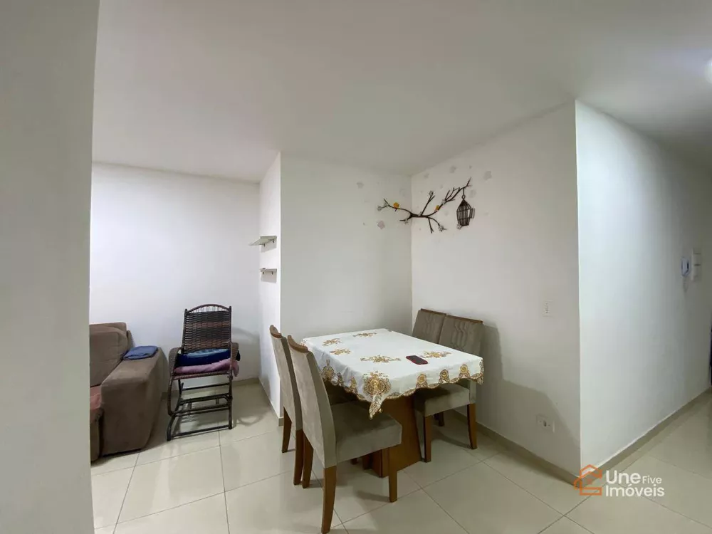 Apartamento à venda com 2 quartos, 55m² - Foto 3