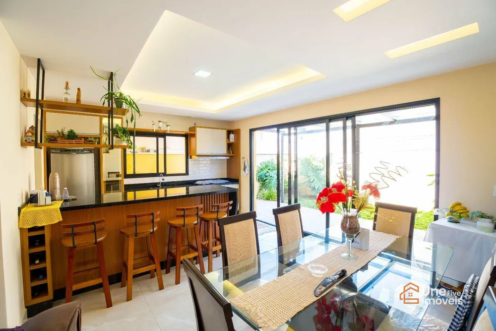 Sobrado, 3 quartos, 123 m² - Foto 2