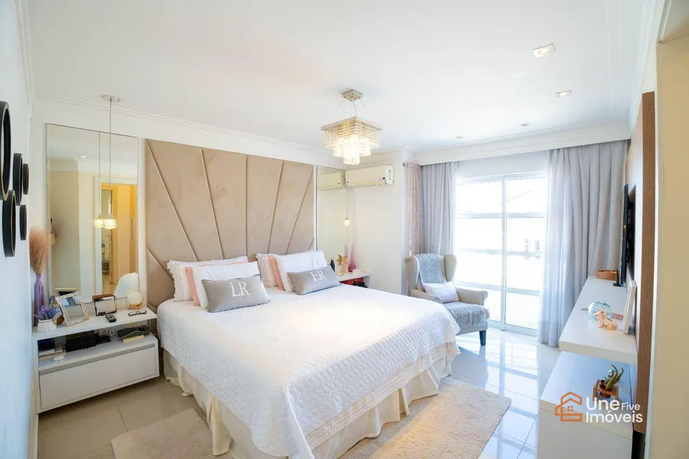 Sobrado, 4 quartos, 257 m² - Foto 7