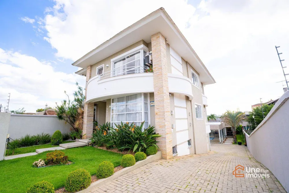 Sobrado, 4 quartos, 257 m² - Foto 1