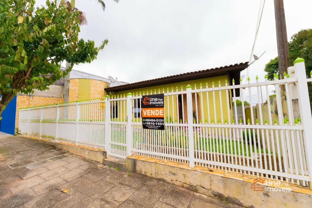 Casa, 3 quartos, 300 m² - Foto 1