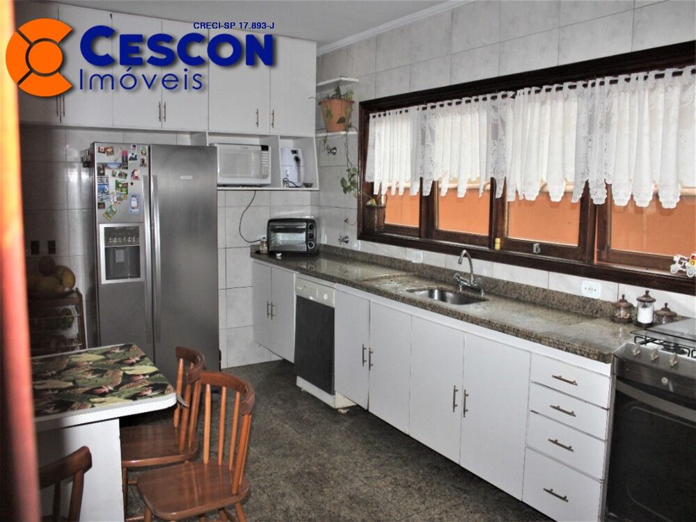 Casa de Condomínio à venda com 4 quartos, 547m² - Foto 5