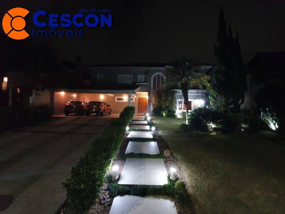 Casa de Condomínio à venda com 4 quartos, 350m² - Foto 1