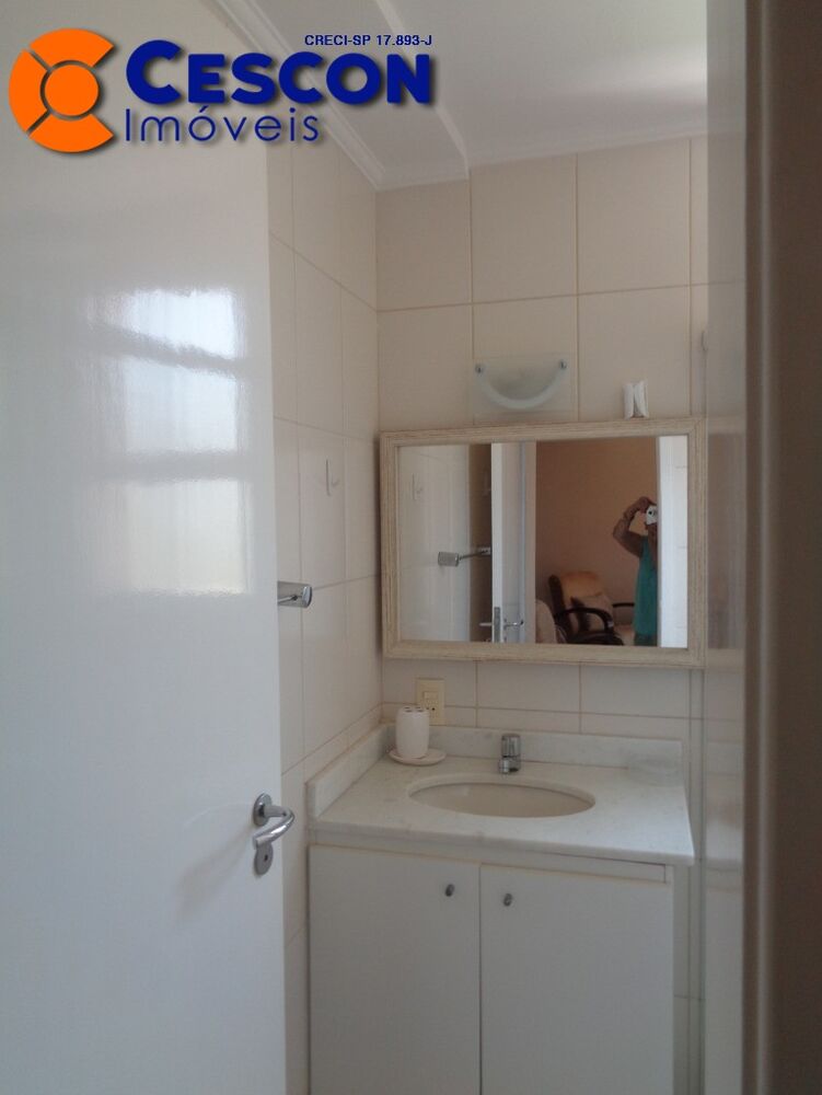 Apartamento para alugar com 2 quartos, 66m² - Foto 19