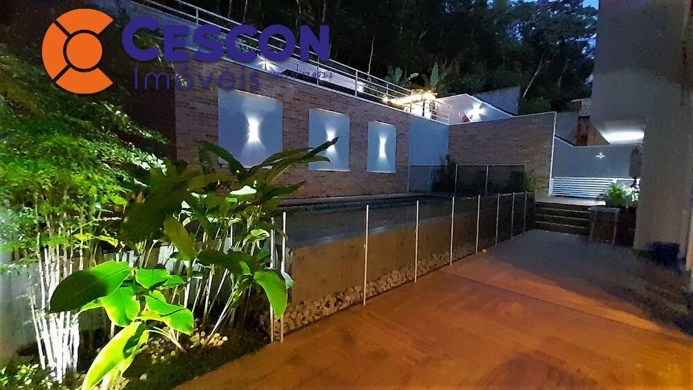 Casa de Condomínio à venda e aluguel com 3 quartos, 360m² - Foto 21