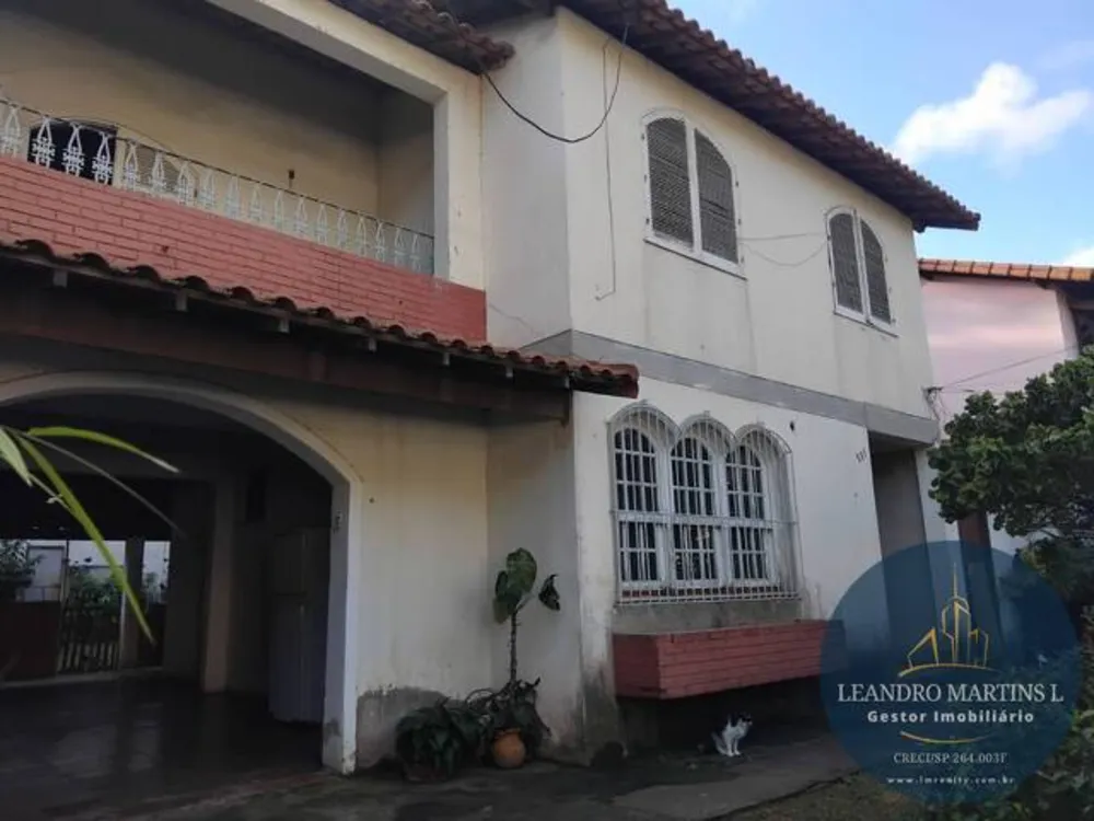 Casa, 5 quartos, 223 m² - Foto 1