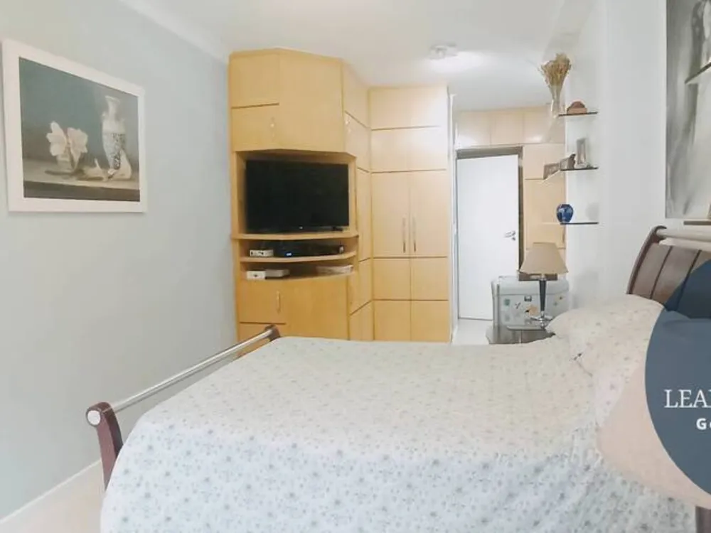 Casa, 4 quartos, 321 m² - Foto 1