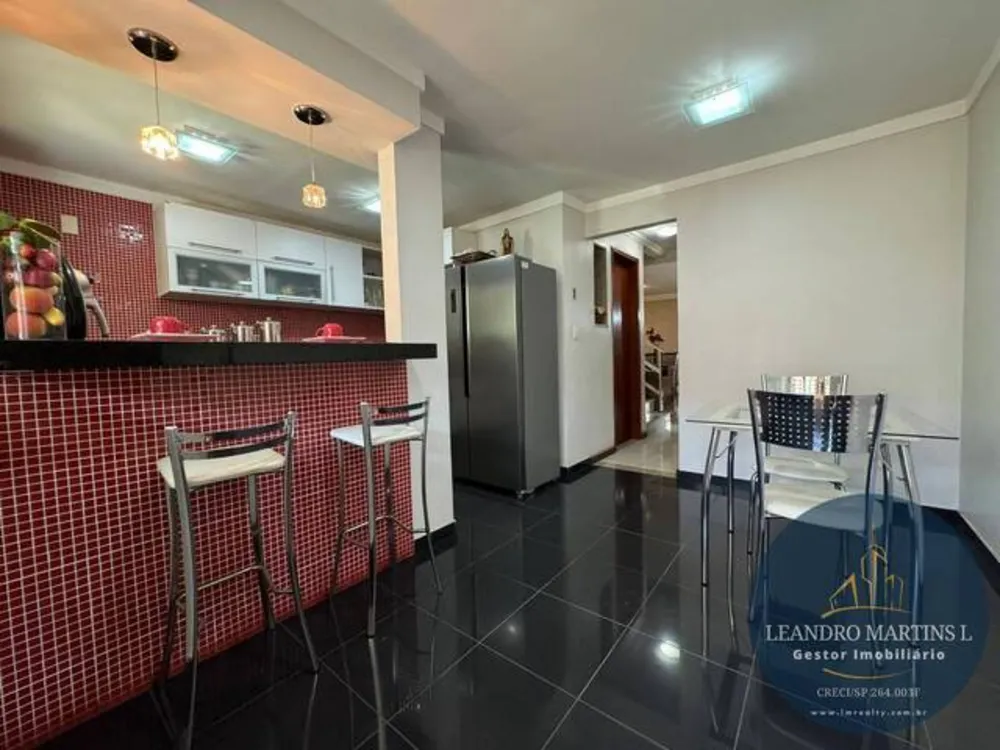 Casa, 3 quartos, 191 m² - Foto 3