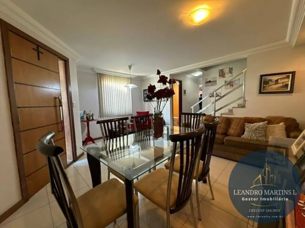 Casa, 3 quartos, 191 m² - Foto 2