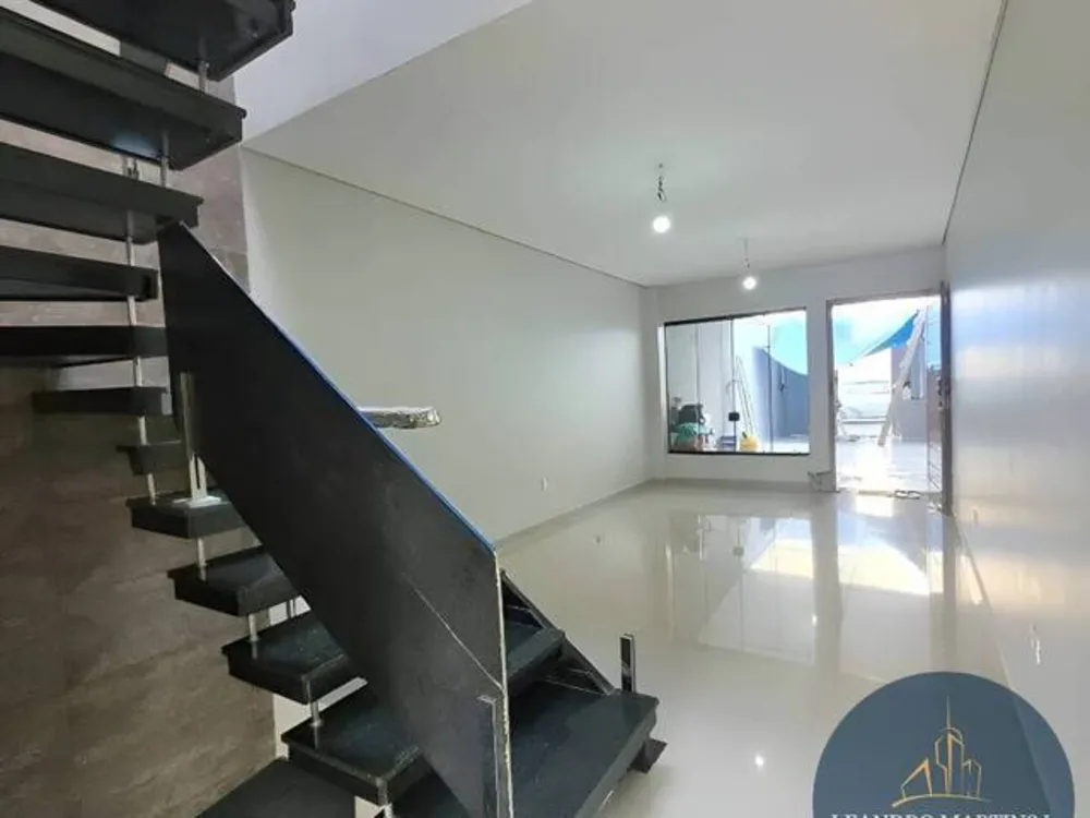 Casa, 3 quartos, 106 m² - Foto 2