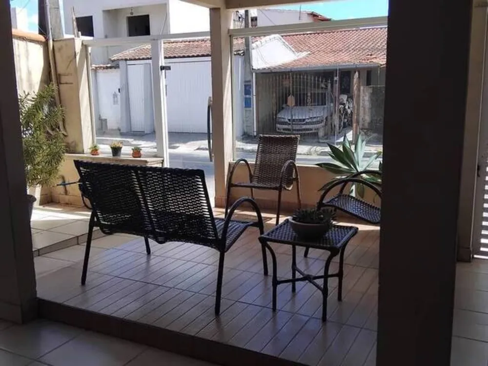 Casa, 6 quartos, 143 m² - Foto 3