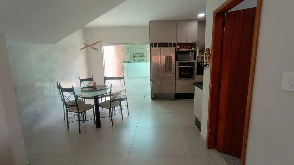 Casa, 3 quartos, 203 m² - Foto 13