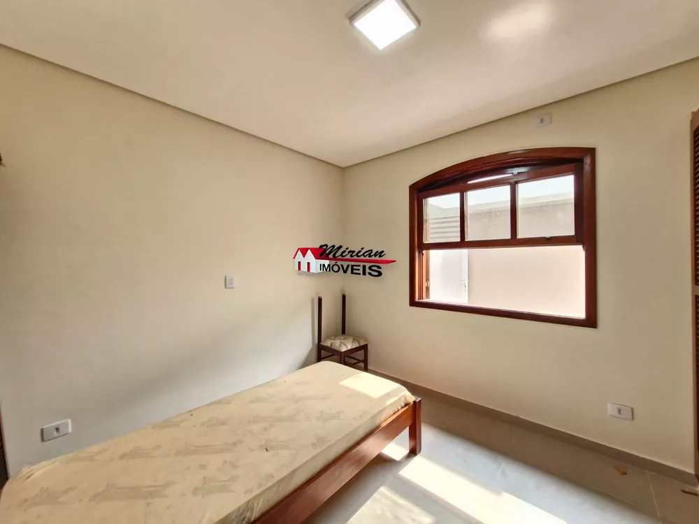 Casa à venda com 4 quartos, 170m² - Foto 16