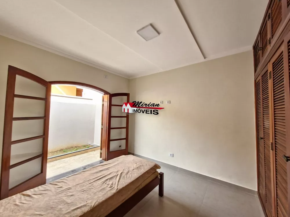 Casa à venda com 4 quartos, 170m² - Foto 11