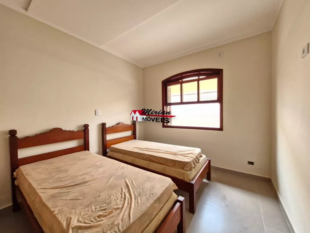 Casa à venda com 4 quartos, 170m² - Foto 12