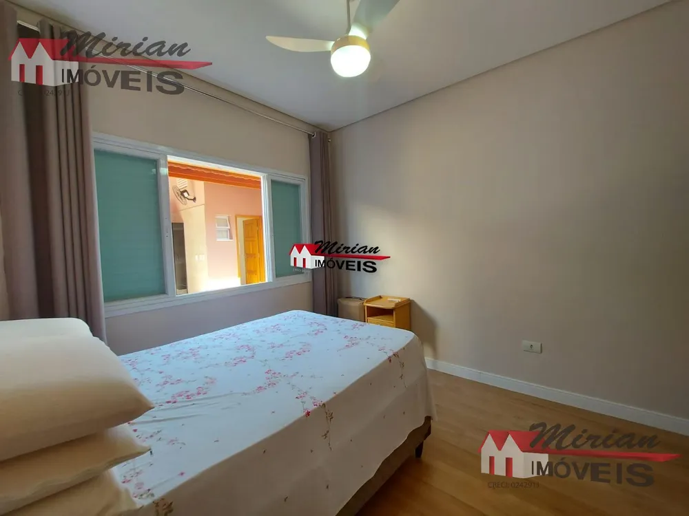 Casa, 3 quartos, 250 m² - Foto 4