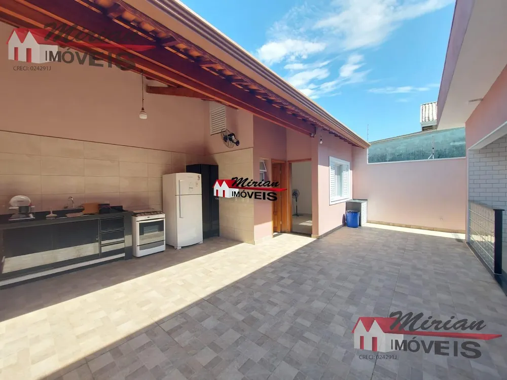 Casa, 3 quartos, 250 m² - Foto 3
