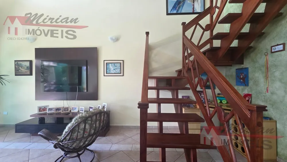 Sobrado, 3 quartos, 252 m² - Foto 2