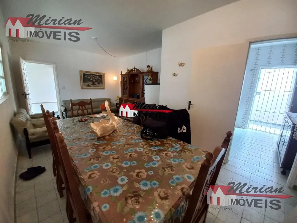 Casa, 3 quartos, 208 m² - Foto 2
