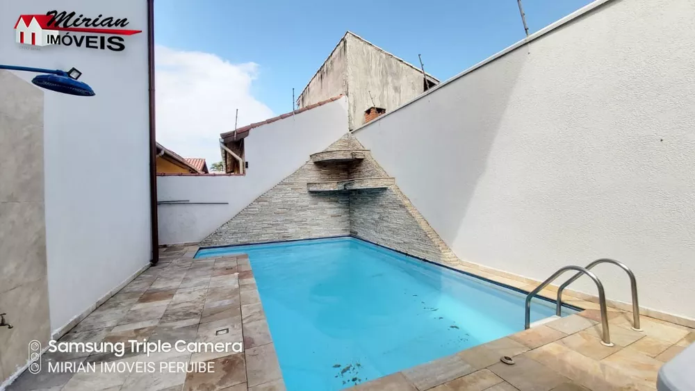 Sobrado à venda com 5 quartos, 240m² - Foto 1