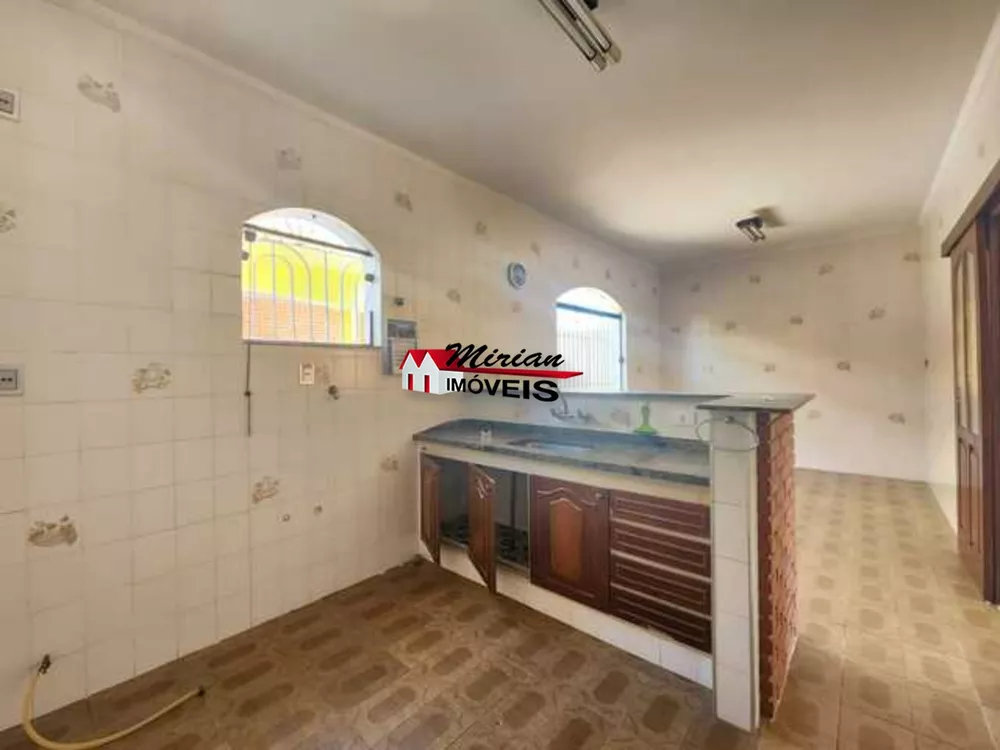 Sobrado à venda com 3 quartos, 214m² - Foto 8