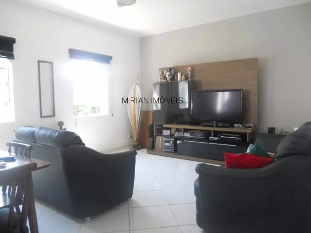 Casa à venda com 3 quartos, 360m² - Foto 3