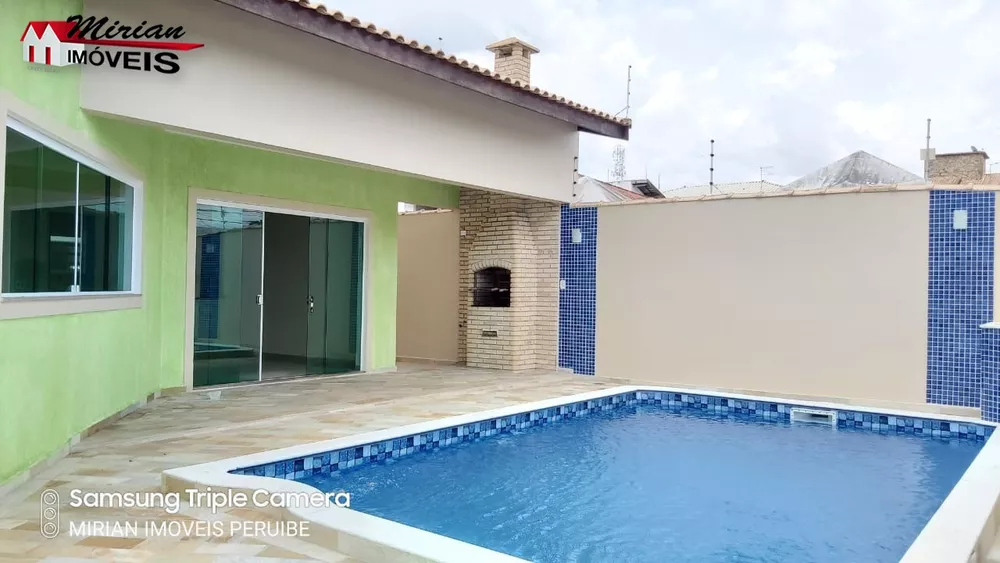 Casa à venda com 3 quartos, 250m² - Foto 2