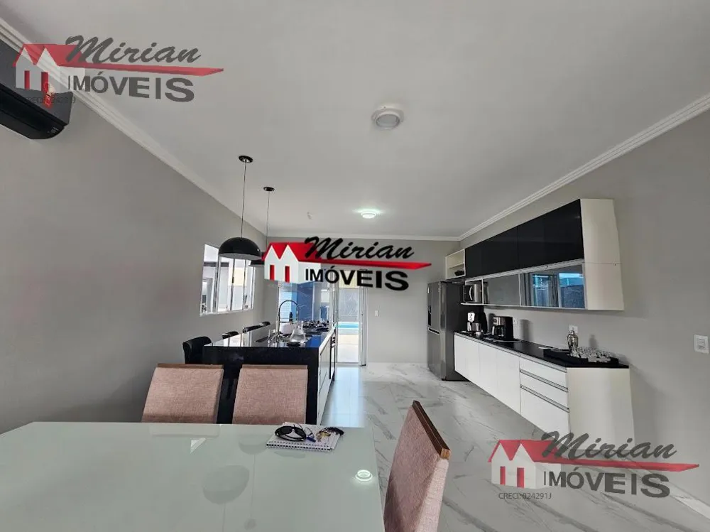 Casa, 3 quartos, 300 m² - Foto 13