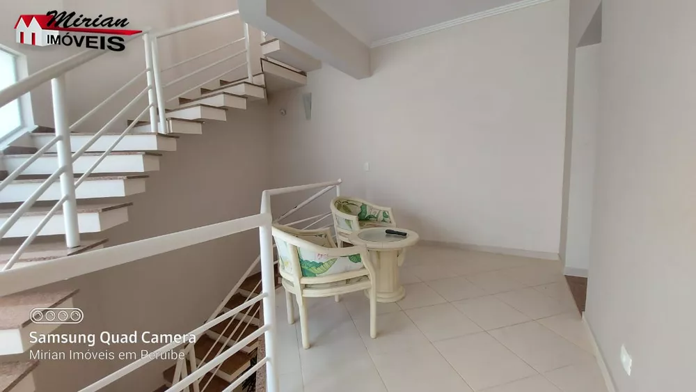 Sobrado à venda com 4 quartos, 240m² - Foto 2