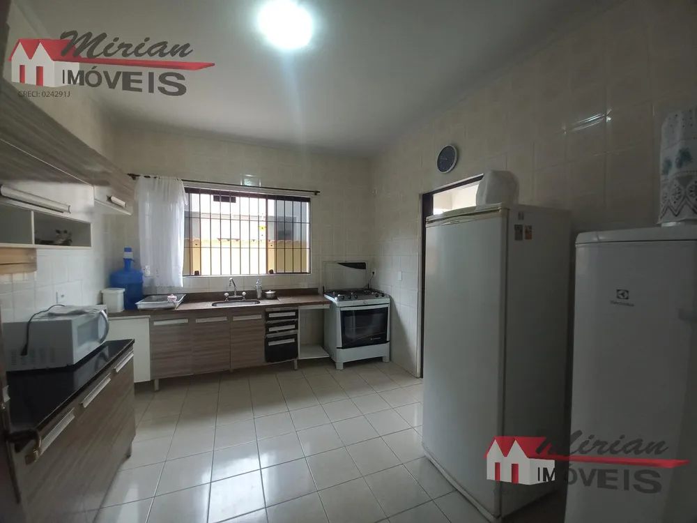 Casa, 3 quartos, 324 m² - Foto 3