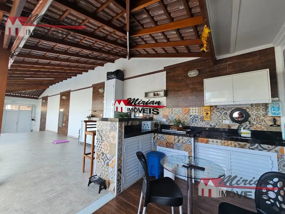 Sobrado, 3 quartos, 250 m² - Foto 2