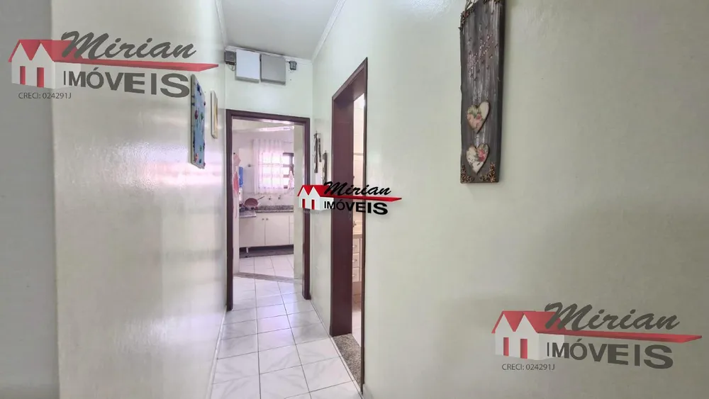 Casa, 3 quartos, 250 m² - Foto 9