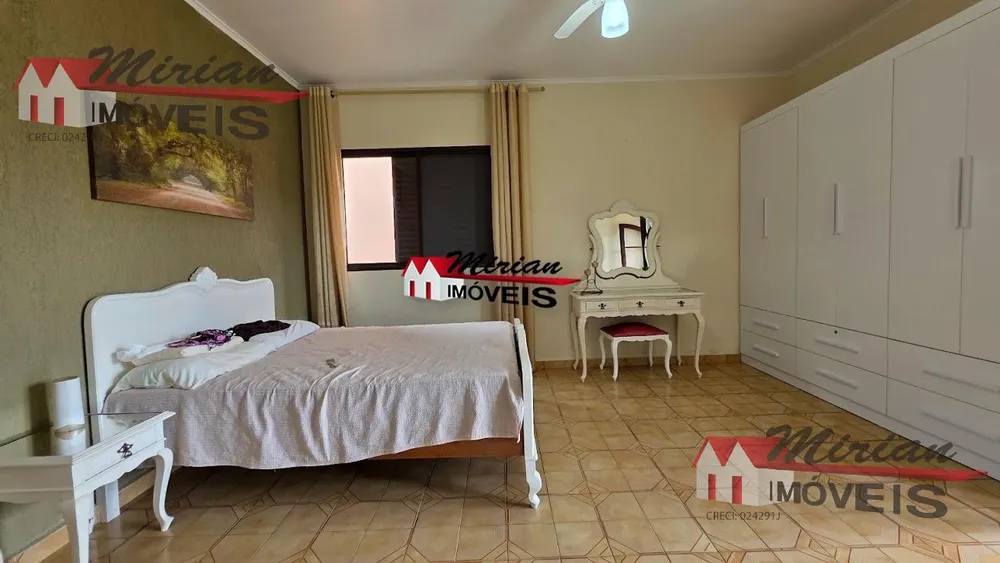 Casa, 4 quartos, 500 m² - Foto 1