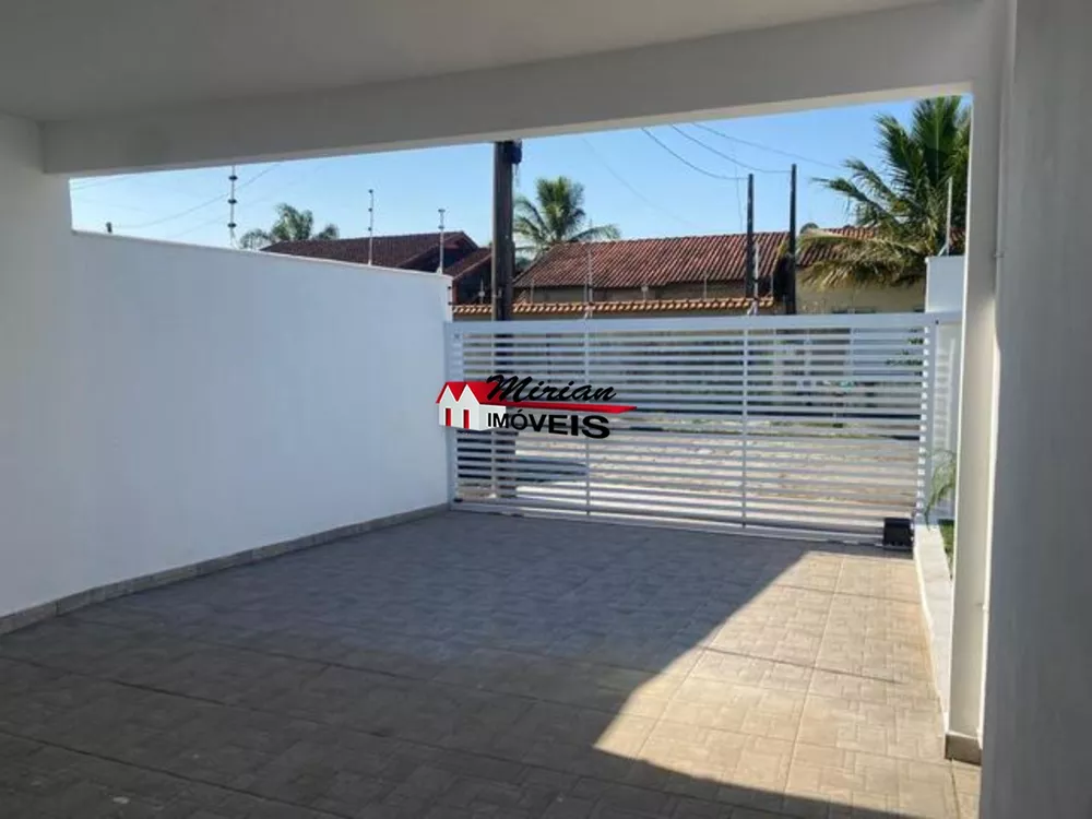 Casa à venda com 3 quartos, 360m² - Foto 4