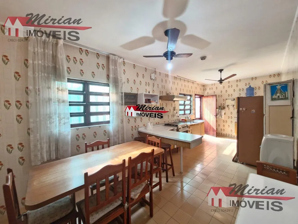 Casa, 2 quartos, 275 m² - Foto 8
