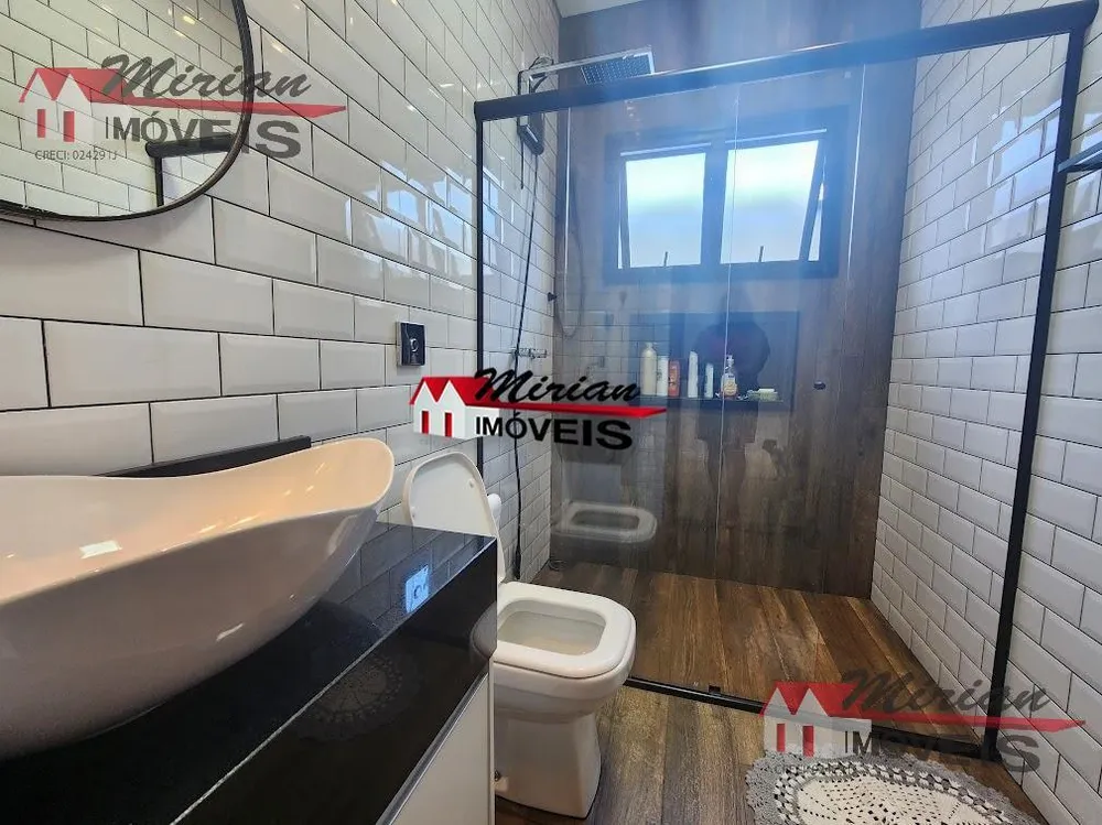 Casa, 3 quartos, 250 m² - Foto 4