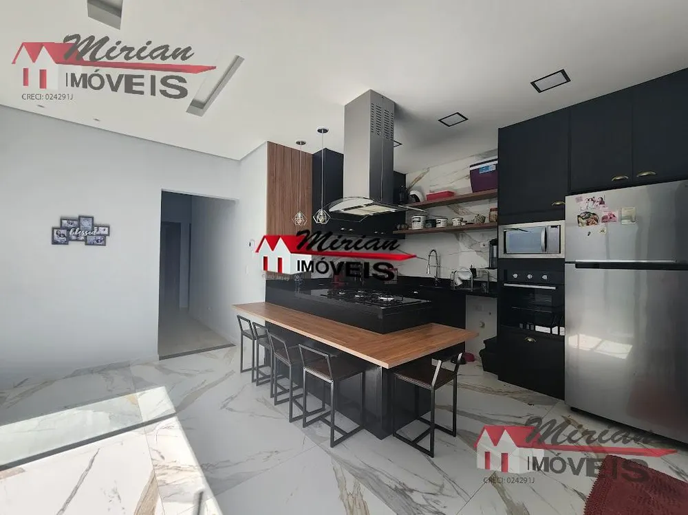 Casa, 3 quartos, 250 m² - Foto 11