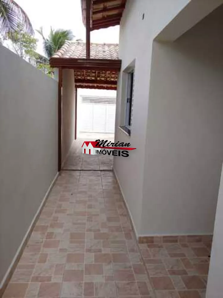 Casa à venda com 2 quartos, 86m² - Foto 11