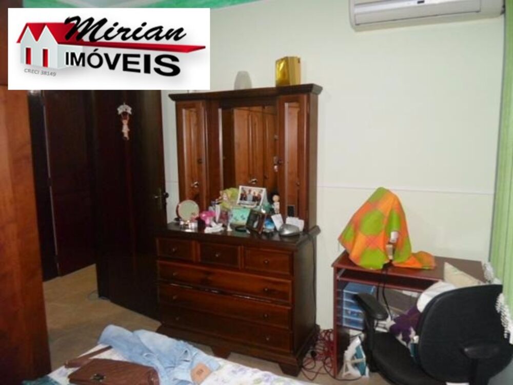 Casa à venda com 3 quartos, 250m² - Foto 6