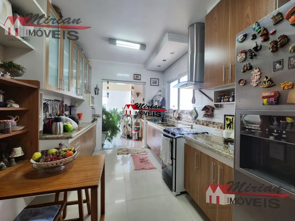 Apartamento, 3 quartos, 145 m² - Foto 2