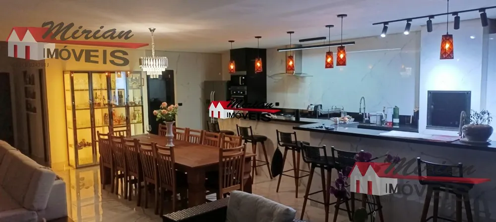 Sobrado, 6 quartos, 360 m² - Foto 1