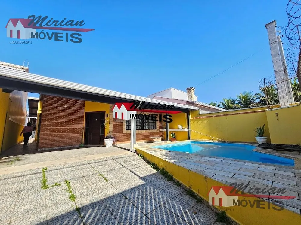 Casa, 3 quartos, 270 m² - Foto 1